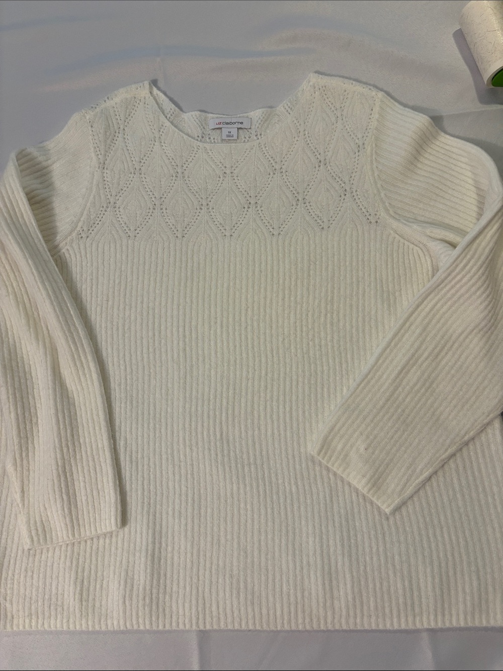 Liz Claiborne Cream Knit Sweater - Long Sleeve Diamond Yoke